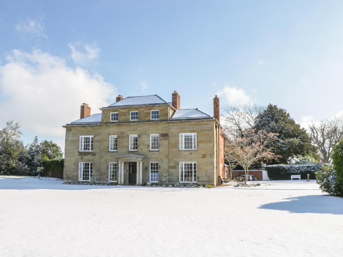 Villa Plas Yolyn à Ifton Heath Extérieur photo